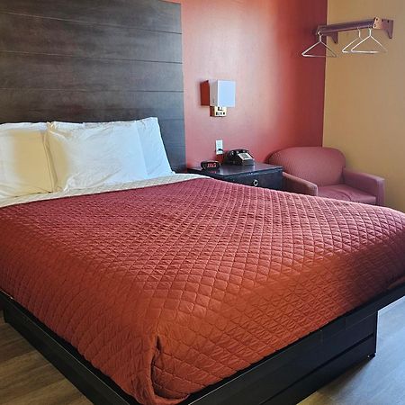 Budgetel Inn & Suites Fort Scott Zewnętrze zdjęcie