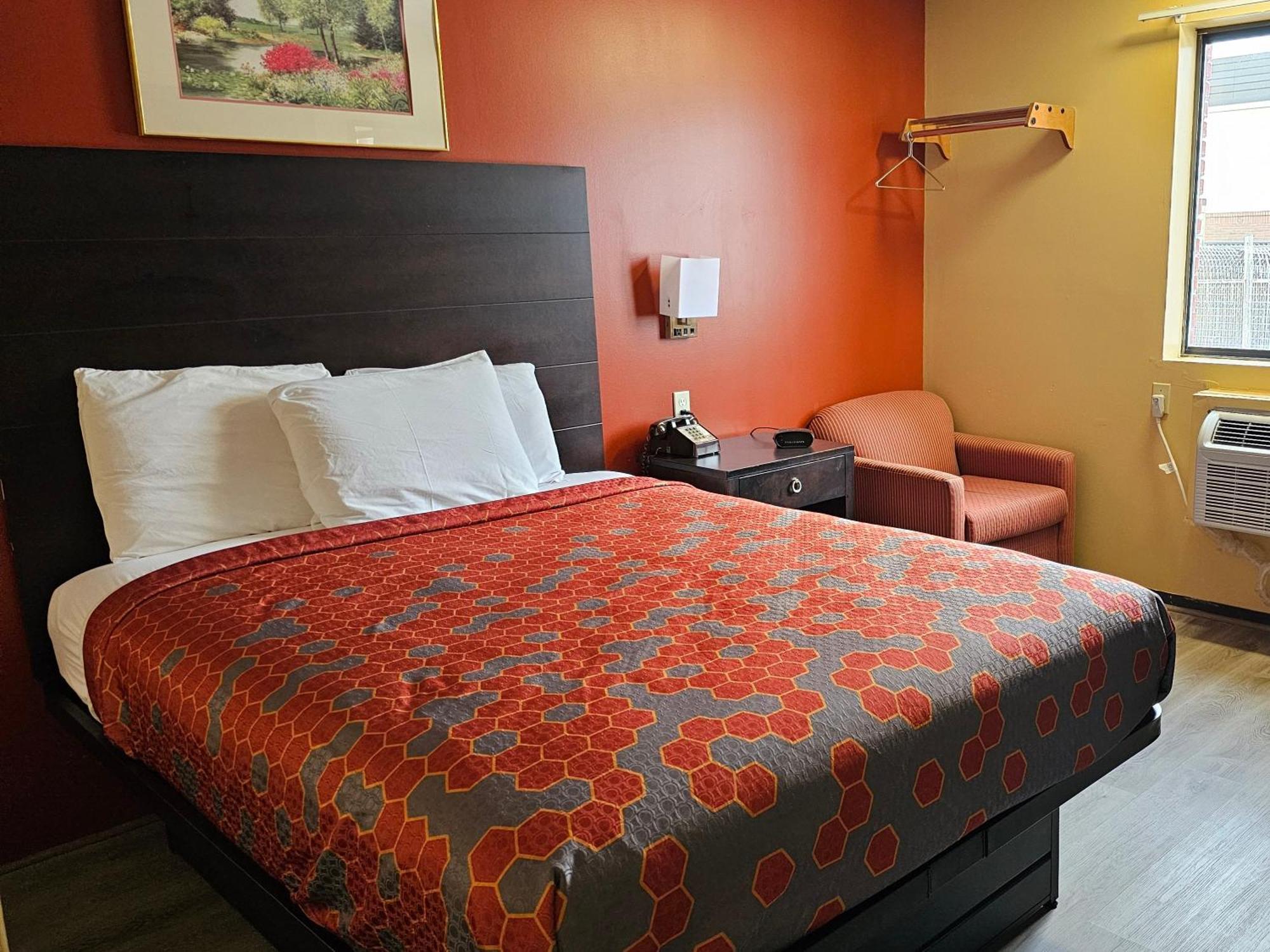 Budgetel Inn & Suites Fort Scott Zewnętrze zdjęcie