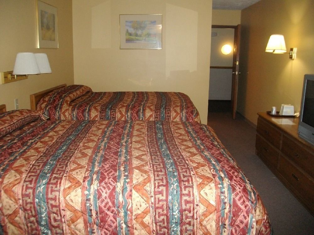 Budgetel Inn & Suites Fort Scott Zewnętrze zdjęcie