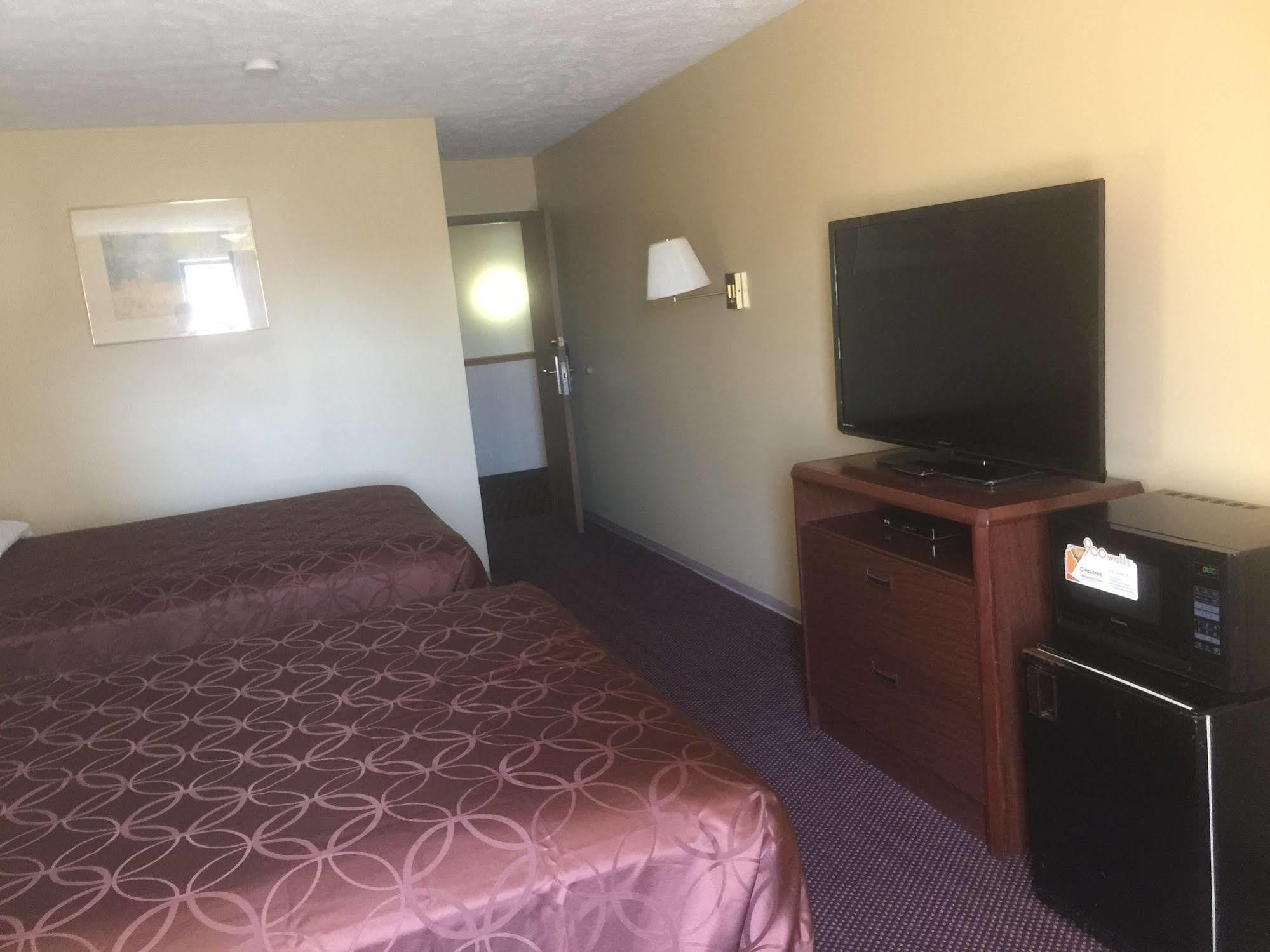 Budgetel Inn & Suites Fort Scott Zewnętrze zdjęcie